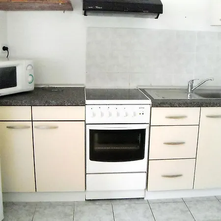 Studio 5285a Jadranovo
