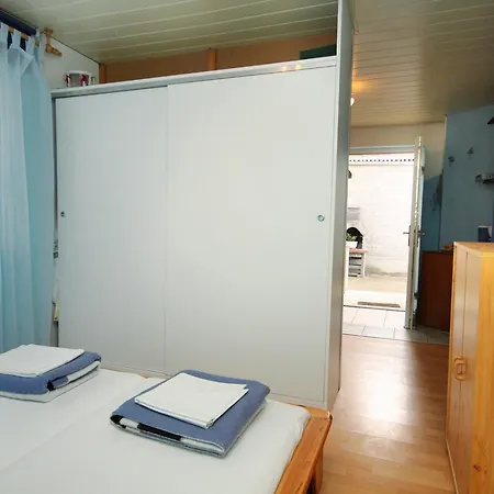 Apartment Studio 5285a *